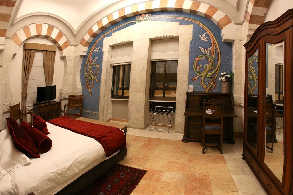 Notre Dame Center Hotel Jerusalem Exterior photo